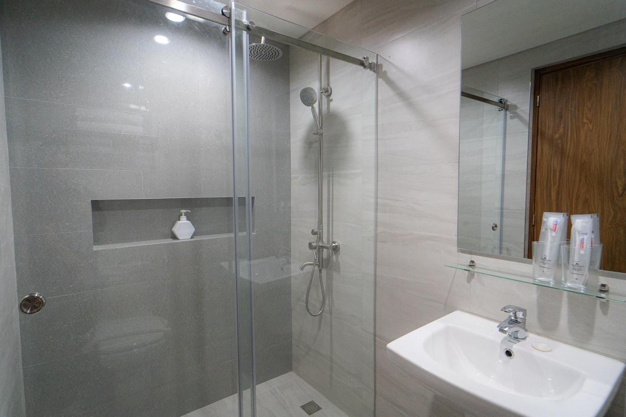 Mangrove Residences Mactan Punta Engaño 外观 照片